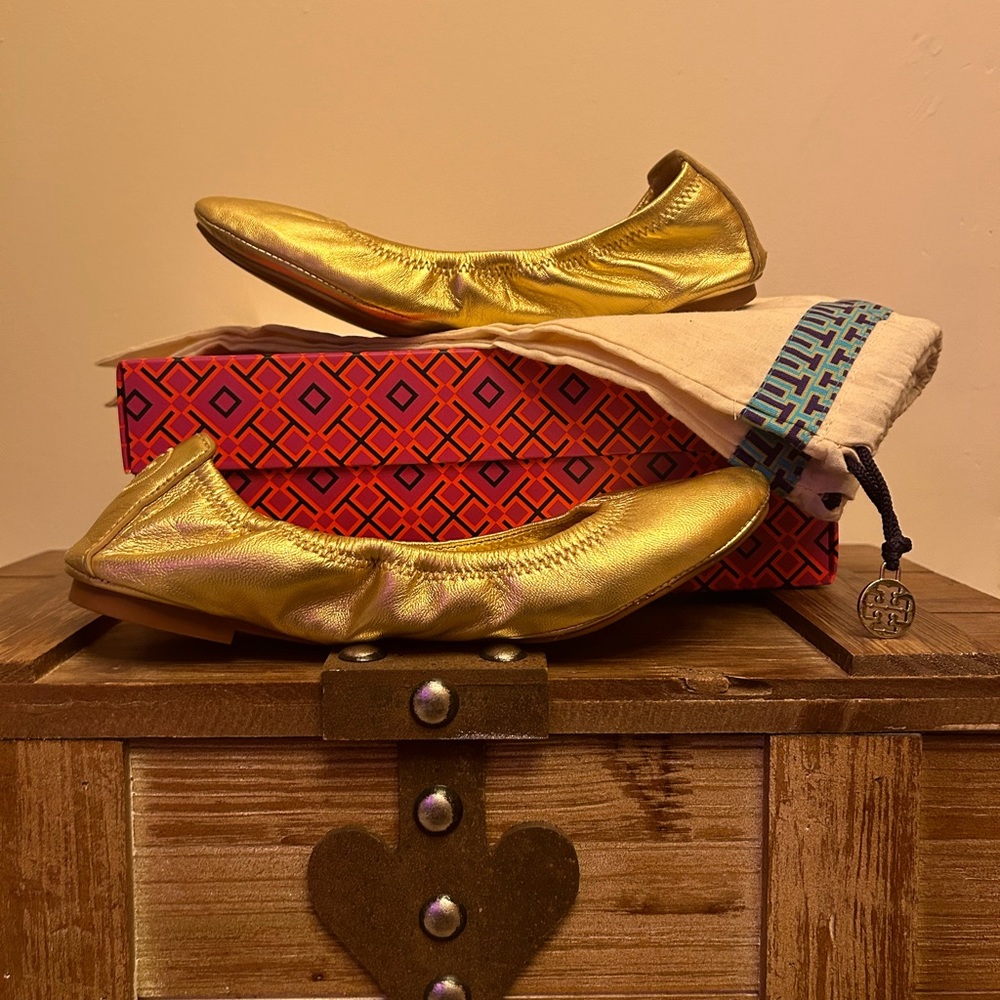 Tory Burch Gold Ballet Flat Size 8